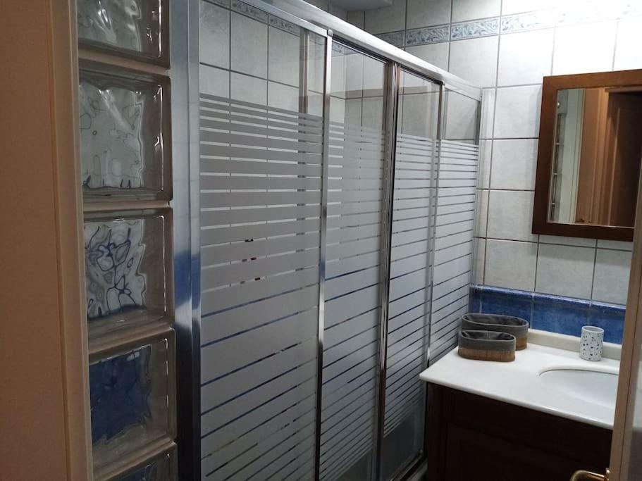 τεσσαρι στον ναυτικο ομιλο χiου Chios Town